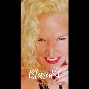 Meet your Posher, Shawna